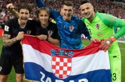 开云体育平台APP-瓦伦西亚主场战胜拉科鲁尼亚，喜迎胜利