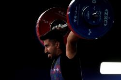 开云平台-摩洛哥举重选手实现个人突破，登上领奖台