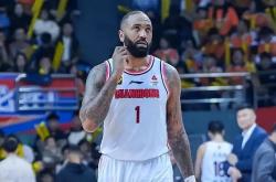 开云体育-广东队员发挥出色，战胜对手晋级到下一轮