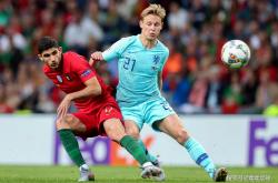 开云体育APP下载-马其顿队欲力挽狂澜，全力以赴的简单介绍