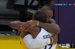 开云体育在线-湖人遭遇惨败，詹姆斯再次单挑无解