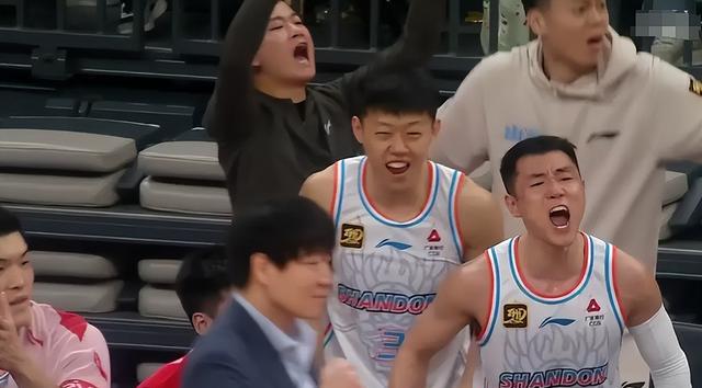 包含一场场精彩的对决，激发球迷无限热情的词条