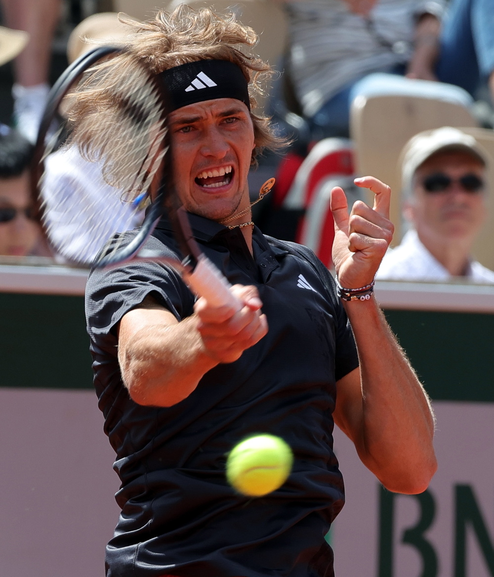 关于法国网球队强势英国网球队，兹维列夫统治全场的信息