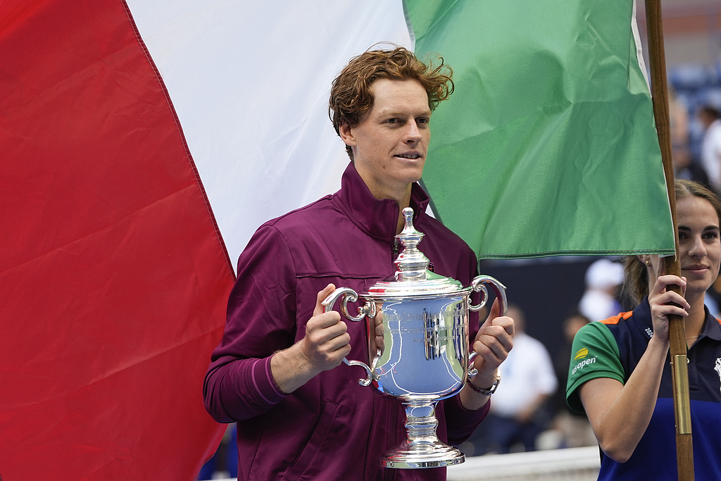 美网鏖战年终总决赛,辛纳统治全场 美网鏖战年终总决赛,辛纳统治全场